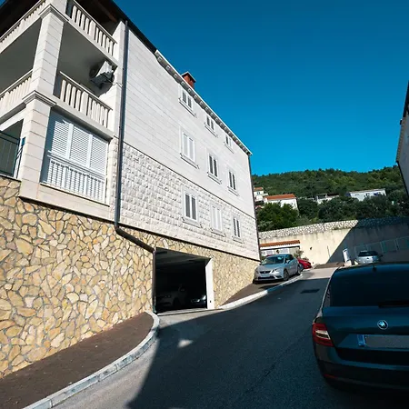 Apartment Paradise With Seaview Terrace And Garage *
